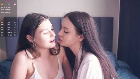 vivid_girls free recording from 2025-05-21 14:38:00