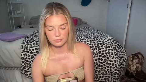 littlemaryjane19 free recording from 2025-05-22 02:59:00