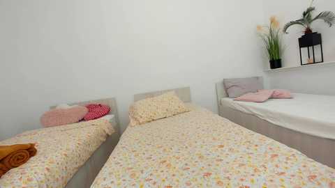 ehotlovea free recording from 