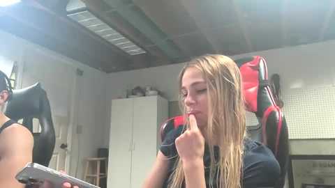 chloe_damian free recording from 2025-05-26 22:21:00