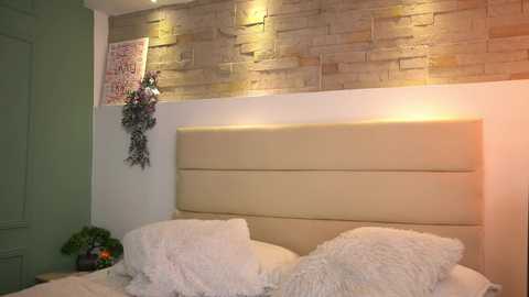 ashley_jones9 free recording from 2025-05-27 18:36:00