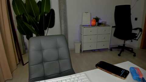 xxx_leila free recording from 2025-05-28 17:29:00