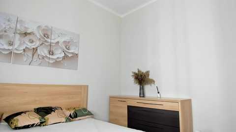 flooora_0 free recording from 2025-05-29 07:25:00