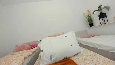 ehotlovea free recording from 