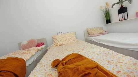 ehotlovea free recording from 