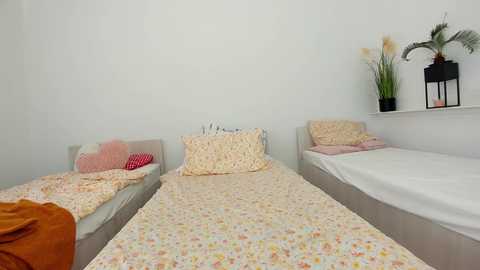 ehotlovea free recording from 