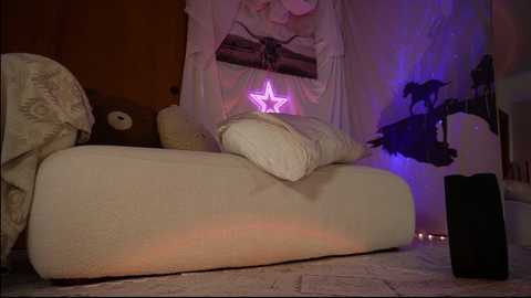 lucy_gooosey free recording from 2025-06-06 05:05:00