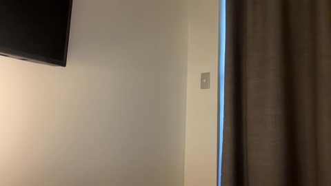 emillyyyx free recording from 2025-06-09 02:47:00