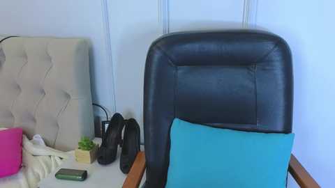 kuro_ren free recording from 2025-06-15 17:48:00