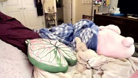 eve003300 free recording from 2025-06-18 01:35:00