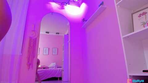 little_effy18_ free recording from 2025-06-19 04:21:00