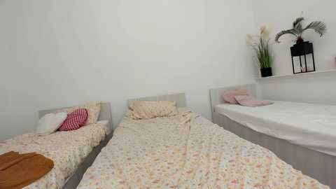 ehotlovea free recording from 2025-06-20 02:18:00