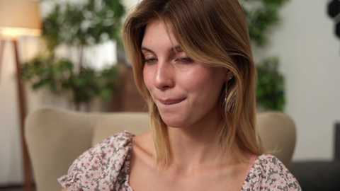 elegant_vibes free recording from 2025-06-21 11:04:00