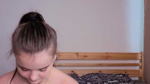 small_queenn free recording from 