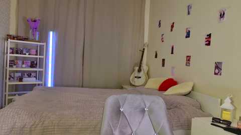 charming_bliss free recording from 2025-06-29 19:49:00