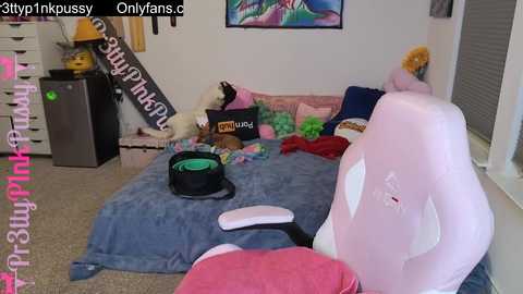 pr3ttyp1nkpussy free recording from 