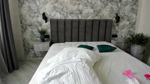 poopl_18 free recording from 2025-07-23 05:18:00