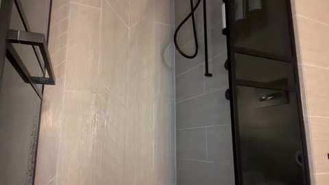 emillyyyx free recording from 2025-07-29 05:58:00