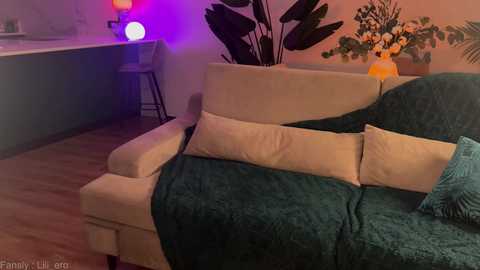 liliaah free recording from 2025-08-05 22:56:00