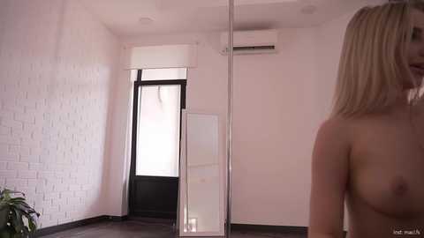 alissa_wxw free recording from 