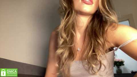 angel_from_sky free recording from 2025-08-12 11:14:00