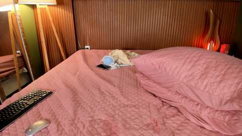 one_more_cum free recording from 2025-08-13 22:50:00