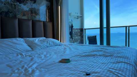 canikissyou_ free recording from 2025-08-15 05:43:00