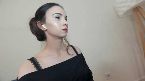 ehotlovea free recording from 2025-08-15 07:37:00