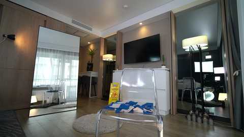 nica_rock free recording from 2025-08-15 06:20:00