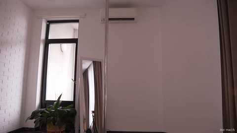 alissa_wxw free recording from 2025-08-17 09:37:00