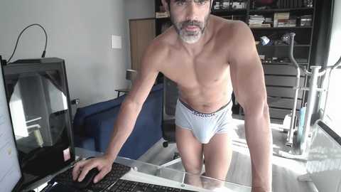 latino23bom free recording from 2025-08-17 16:59:00