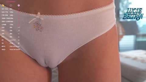 lucie_beltran free recording from 2025-08-17 19:46:00