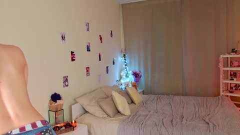 charming_bliss free recording from 2025-08-19 21:34:00