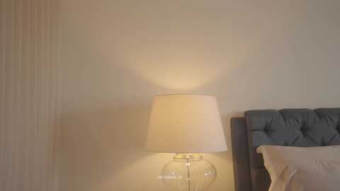 emma_lu1 free recording from 2025-08-19 22:05:00