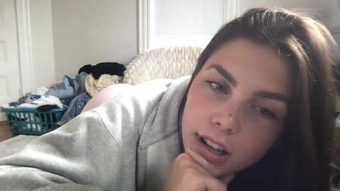 stacywithuu free recording from 2025-08-19 20:41:00