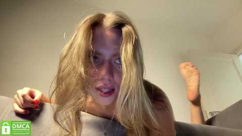 angel_from_sky free recording from 2025-08-21 14:32:00