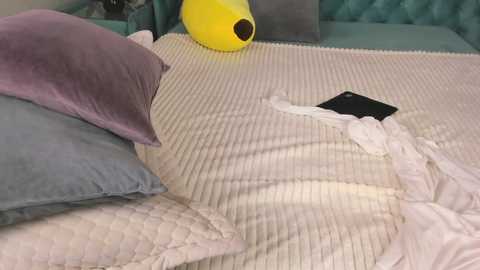 naughtyylory free recording from 2025-08-21 17:04:00