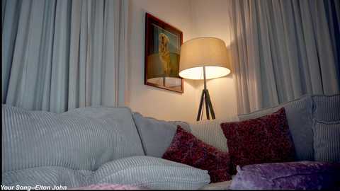 x_lily_x free recording from 2025-08-21 21:42:00