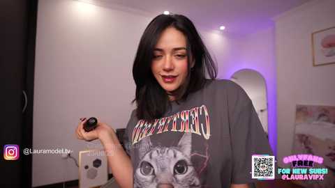 laura3_3 free recording from 2025-08-24 03:31:00