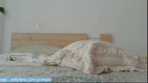 grettabenett_ free recording from 2025-08-26 21:06:00