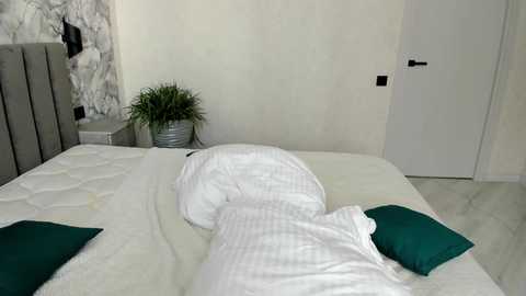 poopl_18 free recording from 