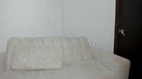 sexygirls_oncb free recording from 2025-08-26 00:41:00