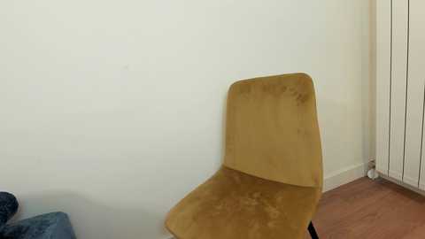 ehotlovea free recording from 2025-08-27 00:58:00