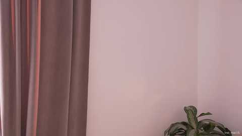 alissa_wxw free recording from 2025-08-28 10:34:00