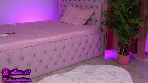 vanessasimon free recording from 2025-08-28 18:20:00