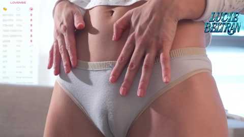 lucie_beltran free recording from 2025-09-03 20:00:00