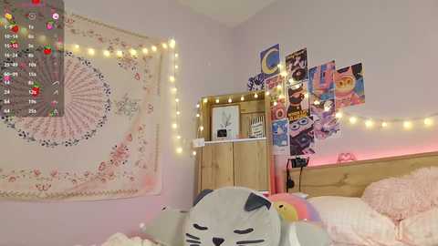 kittenmoon_ free recording from 2025-09-05 01:04:00