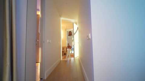 eva_fashionista free recording from 2025-09-08 06:46:00