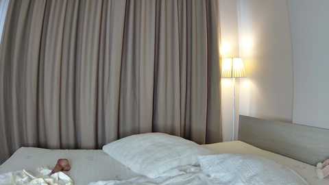 sweetie_natasha free recording from 2025-09-12 03:35:00