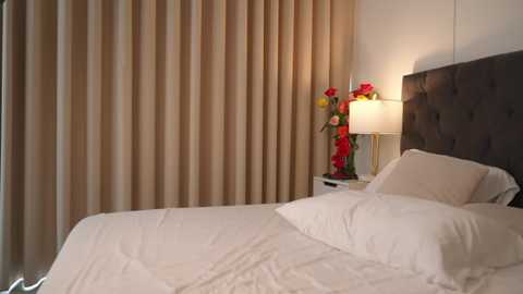 naughtysammx free recording from 2025-09-13 19:13:00